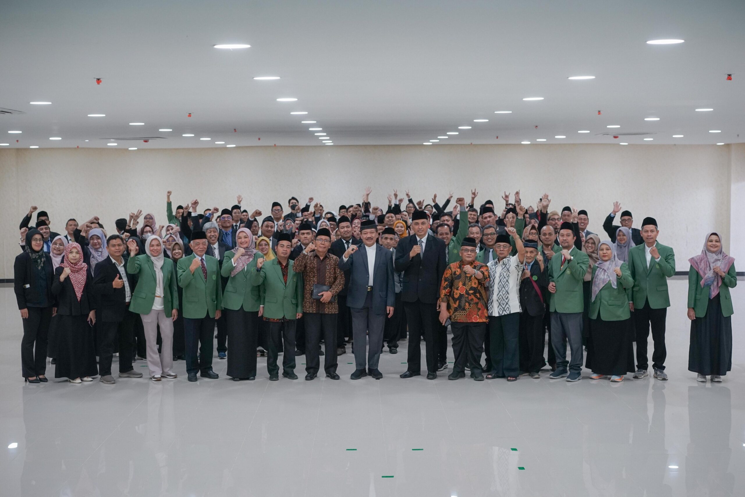 Rektor Unwahas Lantik 127 Pejabat Struktural Masa Bakti 2025-2029