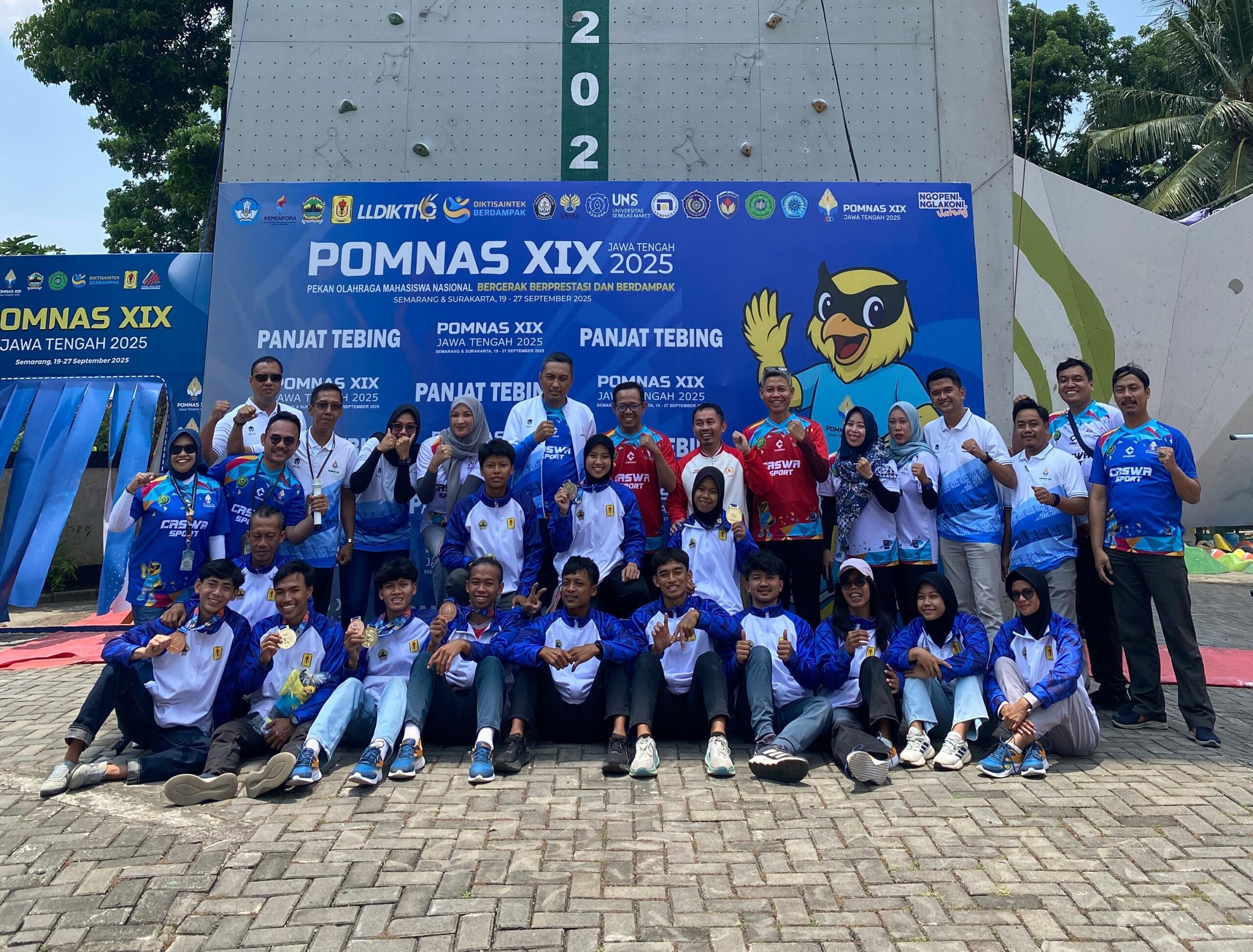 Rektor Unwahas Tutup POMNAS XIX Cabang Panjat Tebing, Jawa Tengah Raih Juara Umum