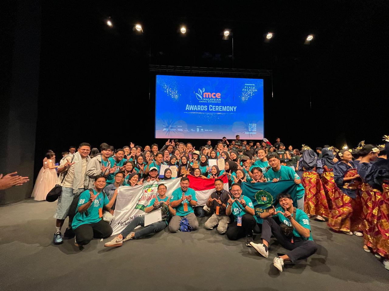 Raih Dua Medali Emas Internasional. Wahid Hasyim Choir Harumkan Nama Indonesia di MCE ICF 2025